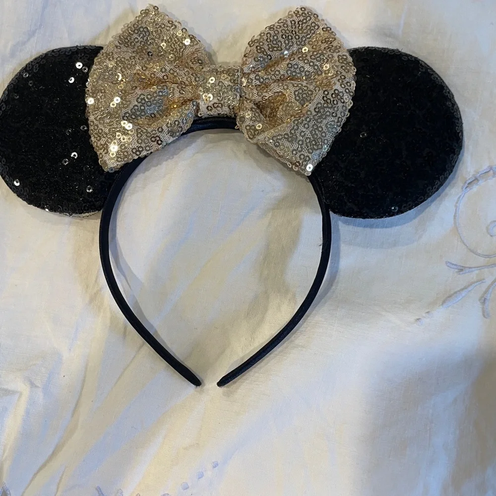 Disney Sequin Bow Black Mouse Ears With Gold Bow on  Headband
